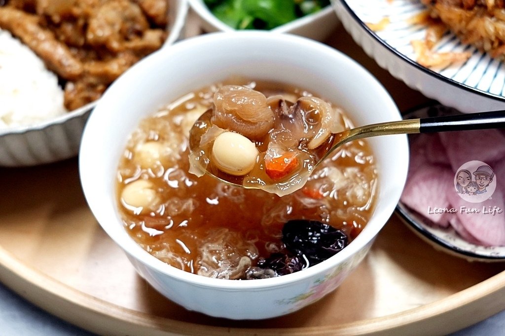團購宅配美食森御鮮黑蒜頭雞湯胡椒豬肚雞湯DSC03021.JPG