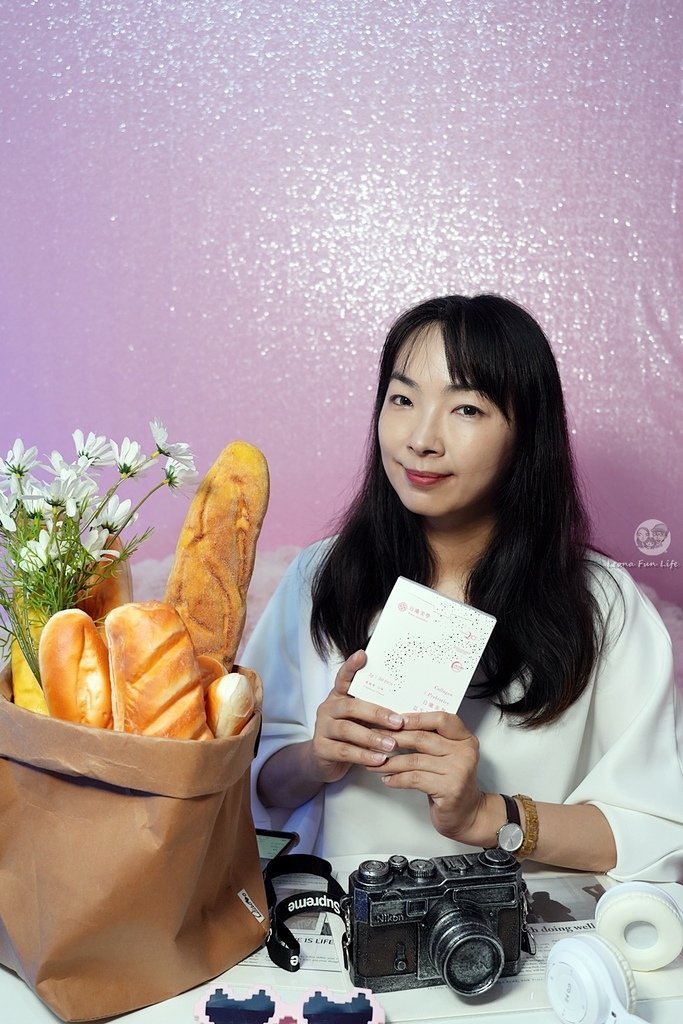 台中平價小型攝影棚推薦｜與你自拍館：閨蜜寫真、自助婚紗、寵物