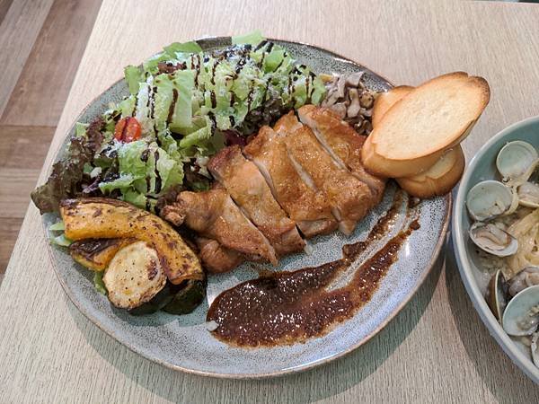 ｛嘉義｝【花淺蔥 Brunch Osteria】西區巷弄街角