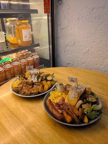 ｛台南｝【波吉早午餐】Bo Gi brunch／東區溫馨寵物