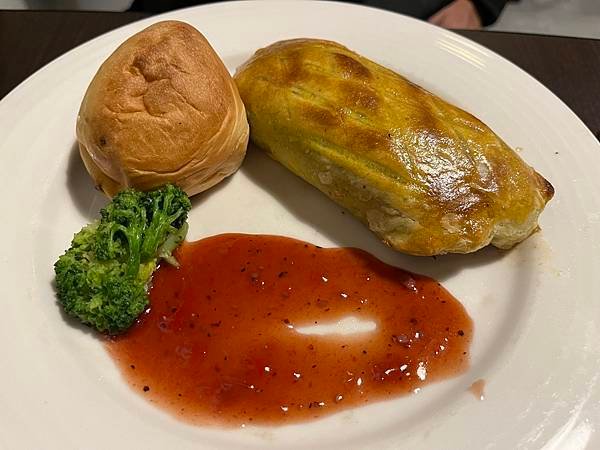 福利熊愛呷|好吃好吃2號店：300元就能吃到威靈頓牛排!?