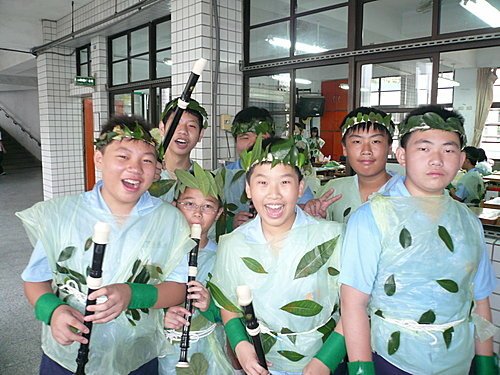 一群男傻蛋.jpg