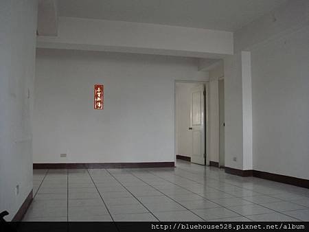 003.JPG