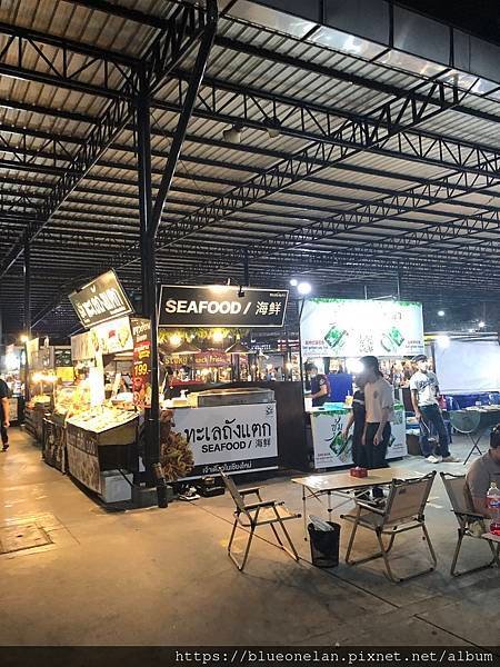 泰國清邁逛夜市-Kadmanee Market กาดมณี