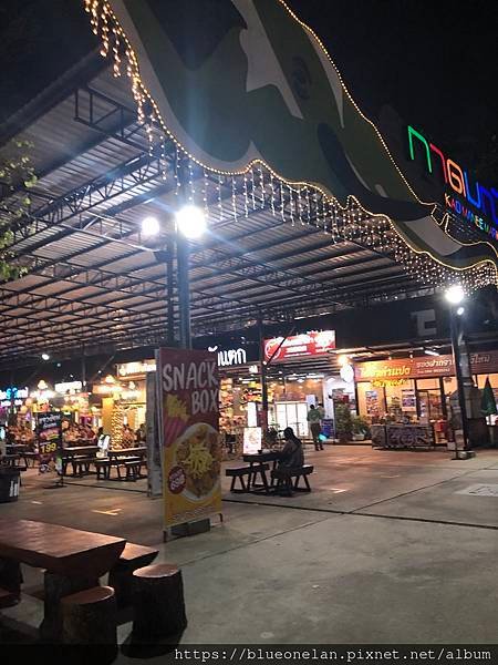 泰國清邁逛夜市-Kadmanee Market กาดมณี