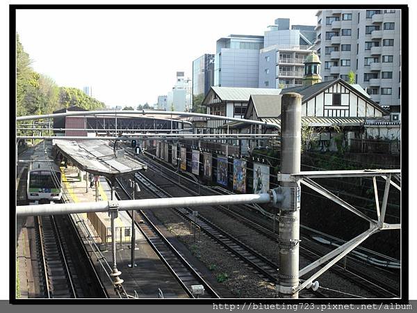 東京《明治神宮》原宿車站.jpg