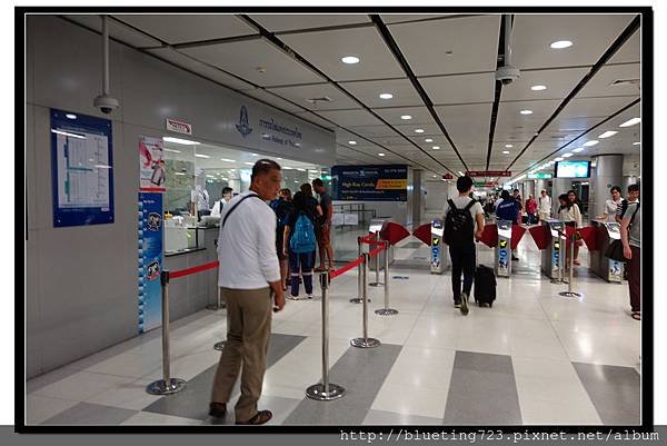 泰國曼谷《蘇汪納蓬機場Suvarnabhumi》機場快線 2.jpg