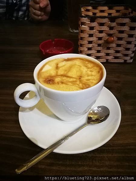 越南‧河內《Coffee A咖啡店》6.jpg