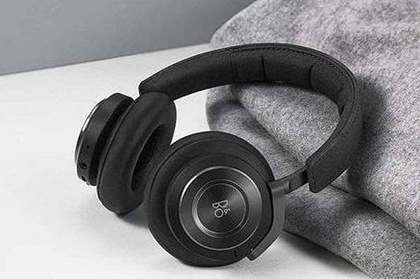 Bang＆Olufsen Beoplay H9.JPG