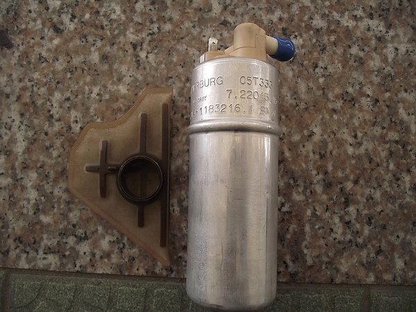 Old Fuel Pump-1.JPG