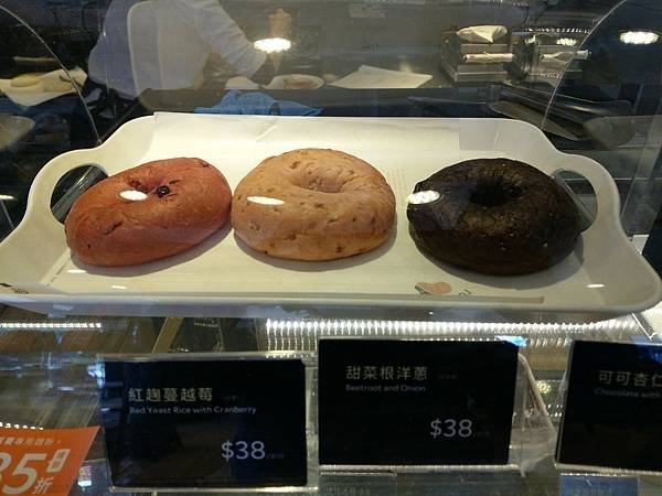 全台 連鎖 │ 「LOUSIA COFFEE」享受片刻品嘗咖