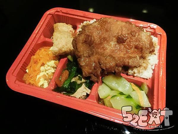 食記鄭控肉飯9.JPG