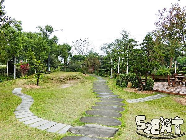 食記雨村生態農場7.jpg