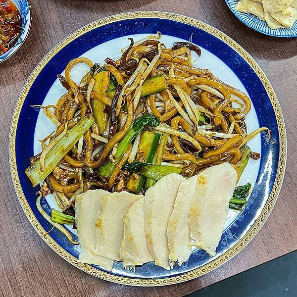 【高雄苓雅】初見麵＞大火快炒香氣入裡（已歇業）