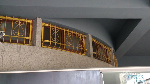 鬲离咖啡館