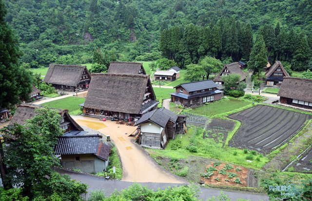 越中五箇山菅沼合掌集落