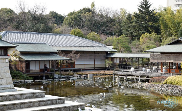 白鳥庭園