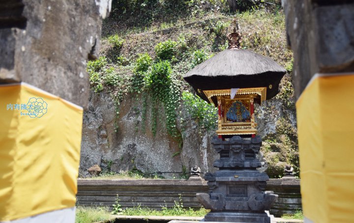 Goa Gajah．象洞