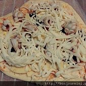 加入pizza專用起司