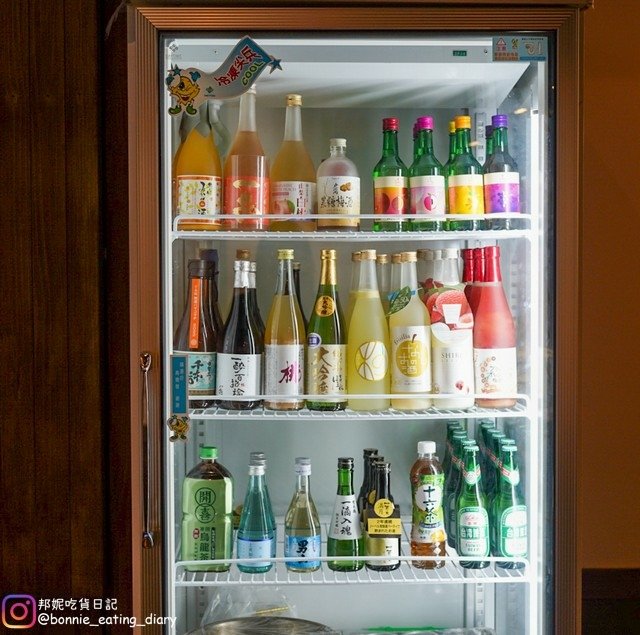 三緣舍居酒屋酒櫃