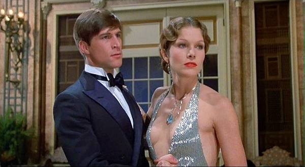 Simon-MacCorkindale-Lois-Chiles-1978-Death-on-the-Nile