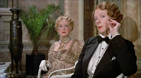 Bette-Davis-Maggie-Smith-Death-on-the-Nile-1978