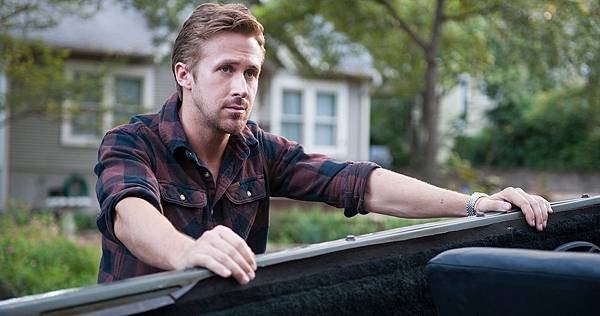 song-to-song-movie-review-travers-gosling-read-873e4b88-6a43-47ba-82d1-d1ef8c552c11