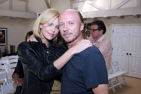 paul_haggis_digs_deep_forhaiti.jpeg.size-custom-crop.1086x0