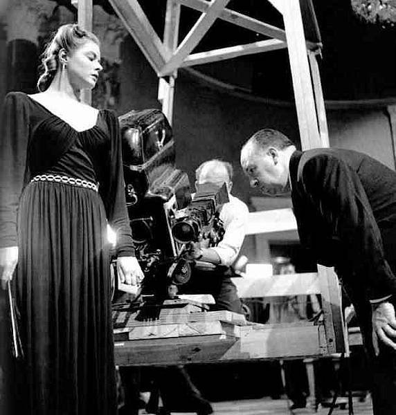 1946-robert-capa-ingrid-bergman-and-alfred-hitchcock-on-the-set-of-notorious-1946