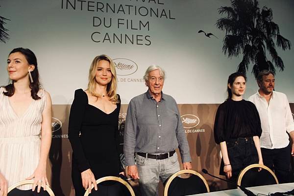 Benedetta_crew_at_Cannes_2021.jpg