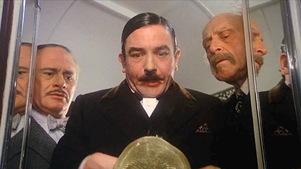 Murder-on-the-Orient-Express-31-scaled.jpg