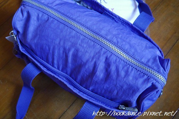 kipling practi-cool14.jpg