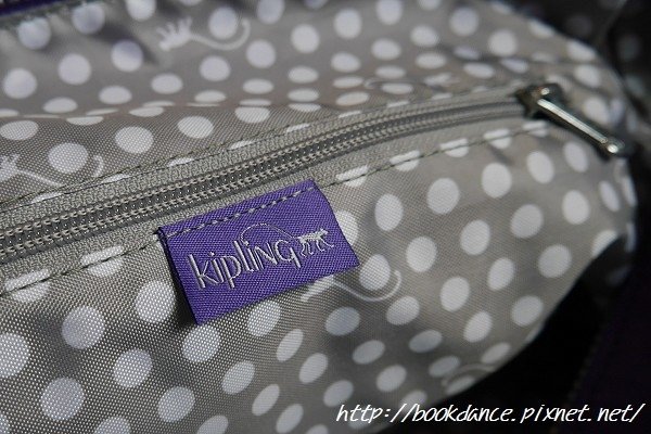 kipling practi-cool18.jpg