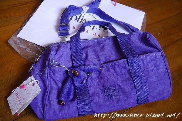 kipling practi-cool20.jpg