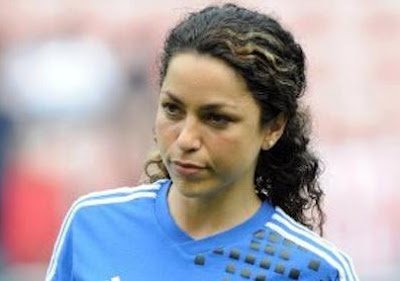 EVA CARNEIRO