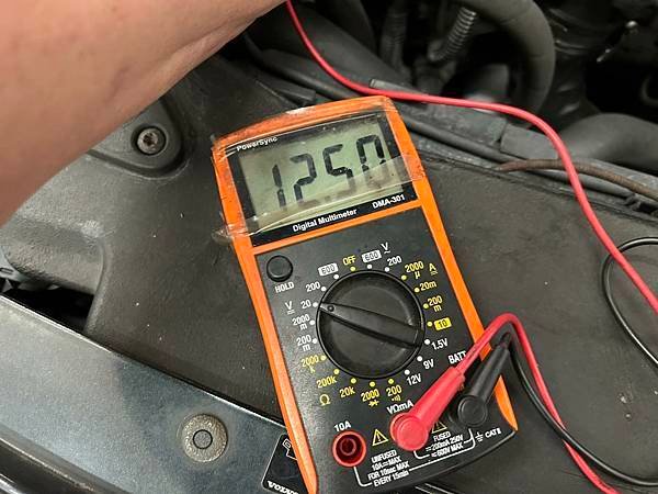 S60 T4 2013 發電機故障更換