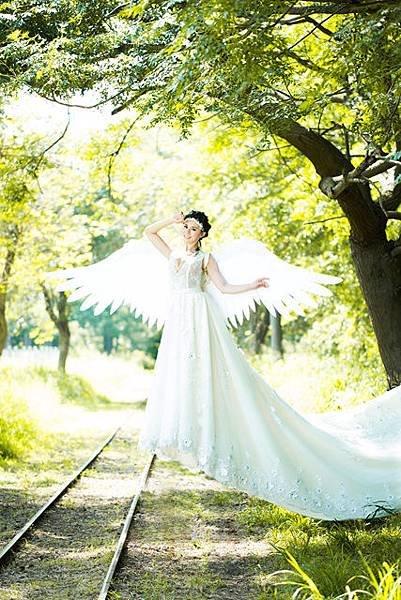 高雄屏東婚紗工作室攝影創意：天使之戀(創意極限)