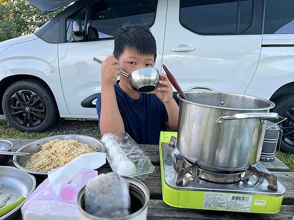 【棉花狗兒出遊去】新北市石門區 碉堡露營區