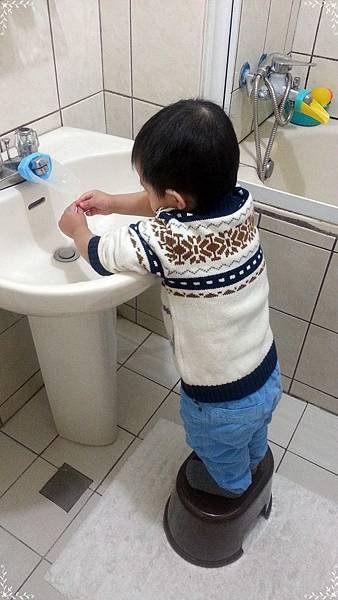 4.do by himself.jpg