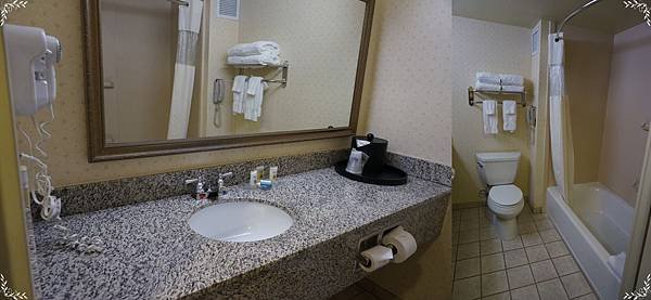 5.restroom.jpg