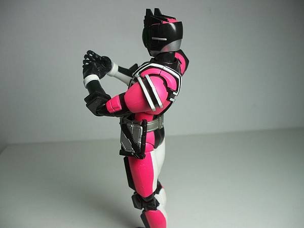 SHF 仮面ライダーDecade 激情態 (4).JPG