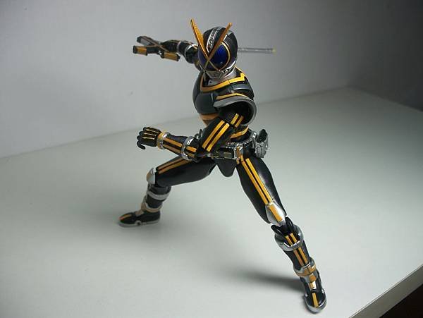 SHF 仮面ライダーカイザ (18).JPG