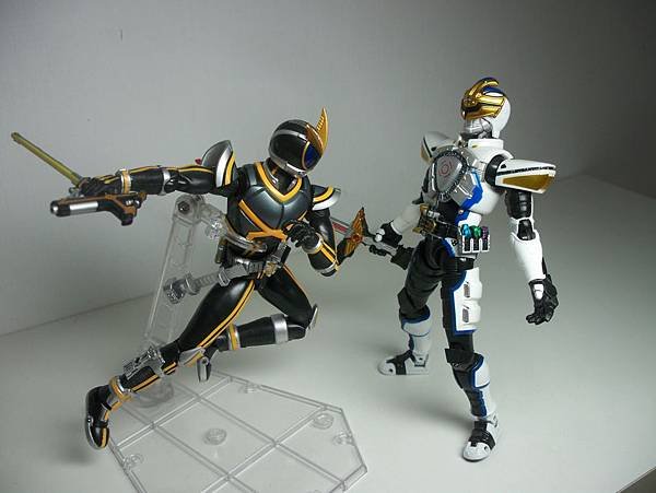 SHF 仮面ライダーカイザ (19).JPG