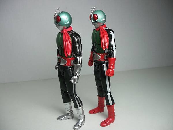 SHF 仮面ライダー1号＆2号 (3).JPG