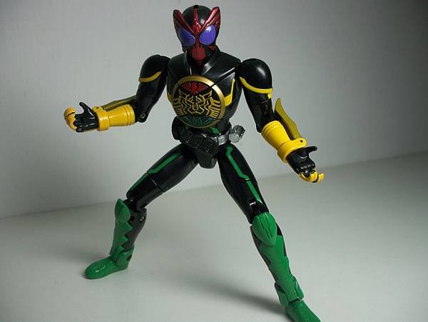 SHF 仮面ライダーオーズ ブラカワニコンボ (22).JPG