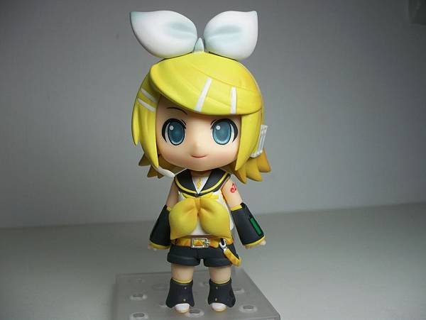 ねんどろいど˙鏡音リン (2).JPG