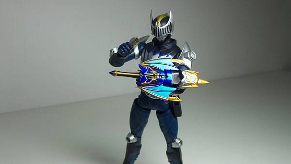 SHF 仮面ライダーナイトサバイブ (4)