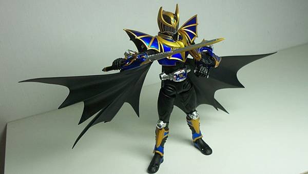 SHF 仮面ライダーナイトサバイブ (13)