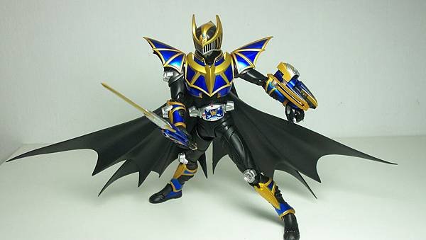 SHF 仮面ライダーナイトサバイブ (16)