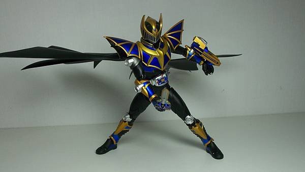 SHF 仮面ライダーナイトサバイブ (15)